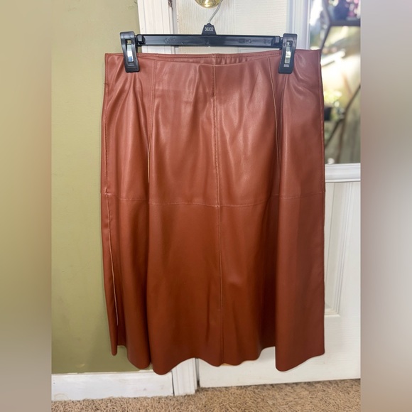 One 5 One Brown Faux Leather Skirt medium length - Picture 1 of 4